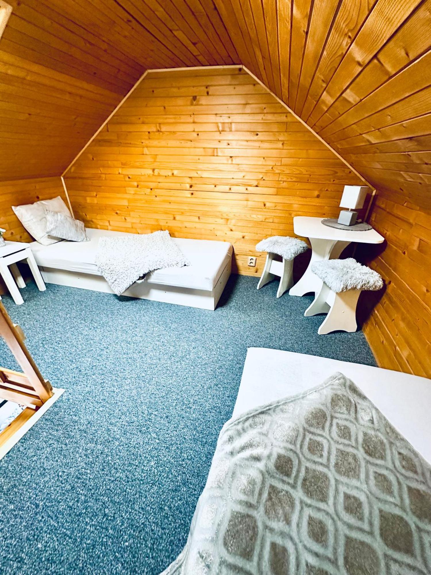 Penzion Bach Vyšné Ružbachy Exteriör bild